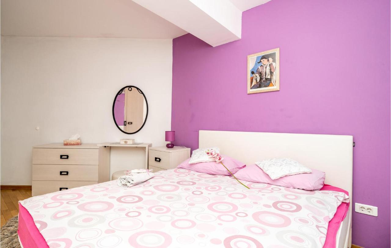 1 Bedroom Amazing Apartment In دوبروفينك المظهر الخارجي الصورة