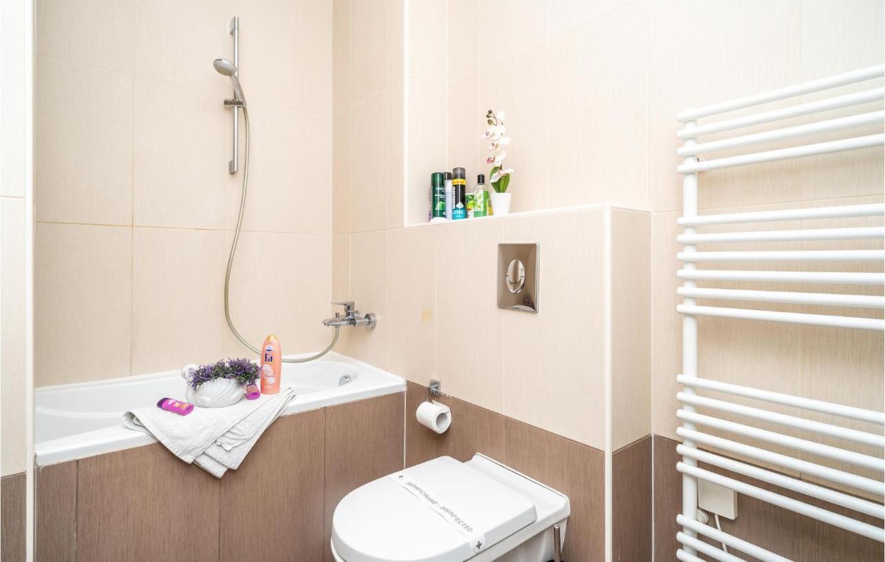 1 Bedroom Amazing Apartment In دوبروفينك المظهر الخارجي الصورة